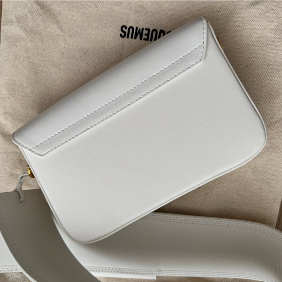Jacquemus Le Carinu bag white NWT - Picture 10 of 16